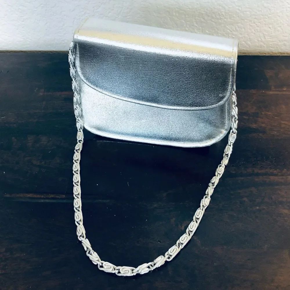 Vintage Silver Metallic Formal Handbag Purse